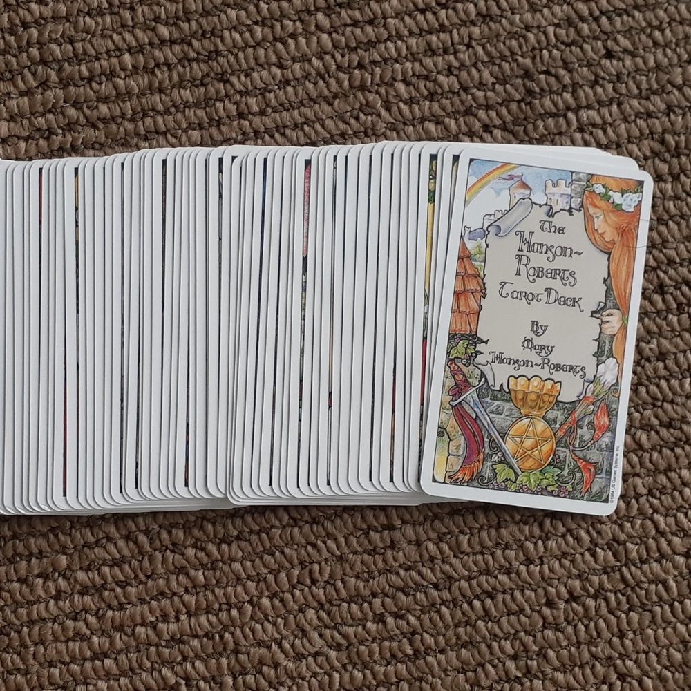 SOLD!!! The Essential Tarot A 78 Card-Deck - Picture 3 of 9